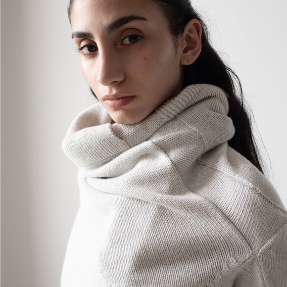 NFP Studios Convertible Cardigan w/ Detachable Wrist Cuffs 100% Cotton. - Picture 10 of 11